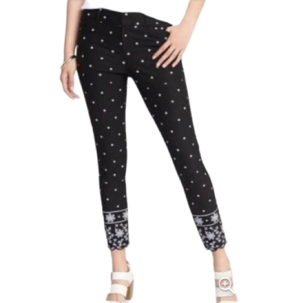 2/$30 Old Navy Black and White Pixie Print Ankle Pants Size 12